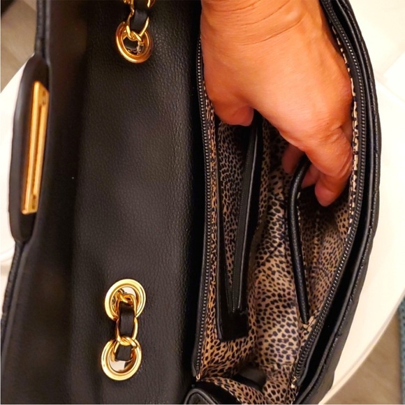 NWOT Black quilted leather shoulder bag - Picture 6 of 8